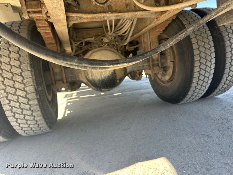 image for item FK1845 2006 International 4300 bucket truck