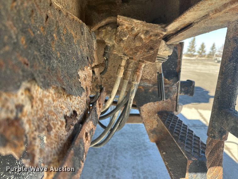 image for item FK1845 2006 International 4300 bucket truck