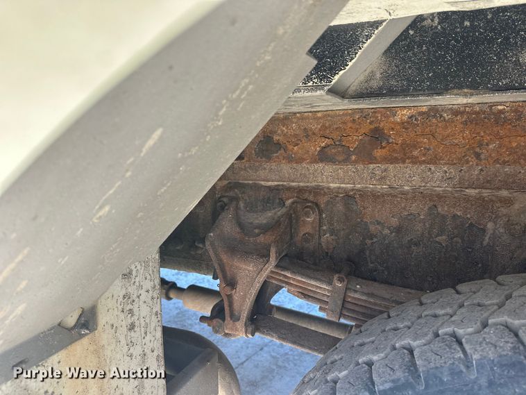 image for item FK1845 2006 International 4300 bucket truck