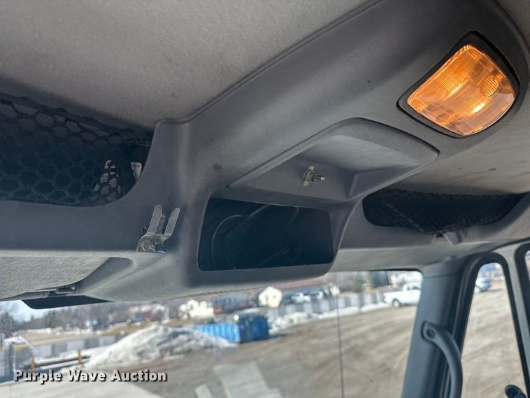 image for item FK1845 2006 International 4300 bucket truck