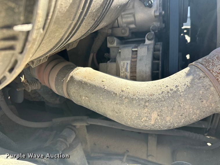 image for item FK1845 2006 International 4300 bucket truck