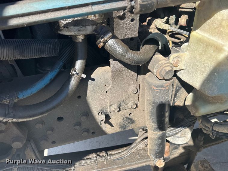 image for item FK1845 2006 International 4300 bucket truck