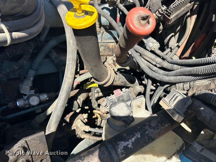 image for item FK1845 2006 International 4300 bucket truck