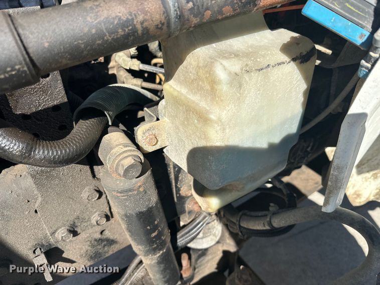 image for item FK1845 2006 International 4300 bucket truck