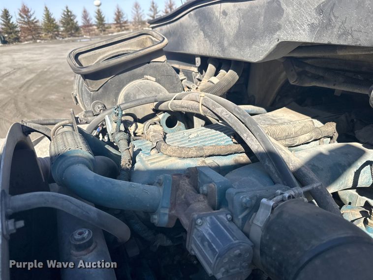 image for item FK1845 2006 International 4300 bucket truck