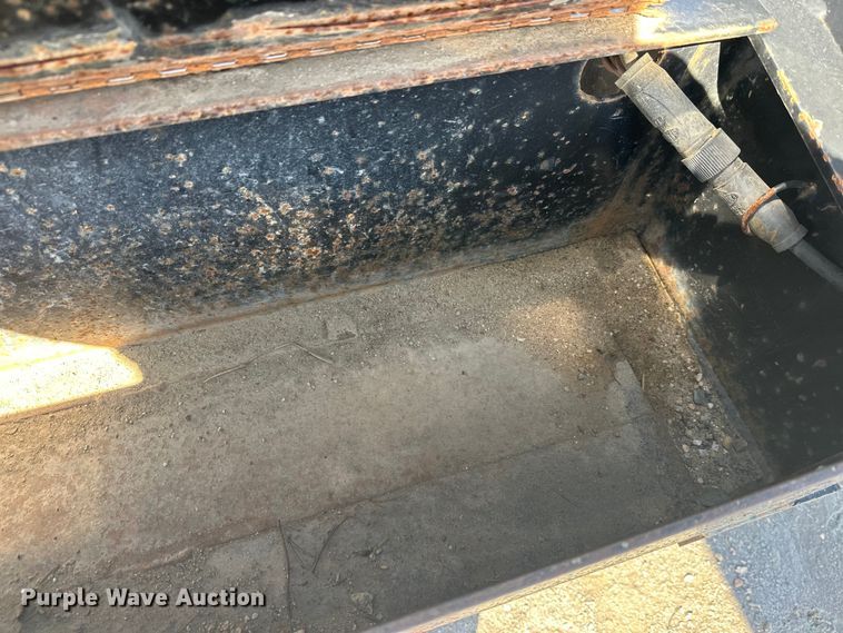 image for item FK1846 2015 Kaufman equipment trailer