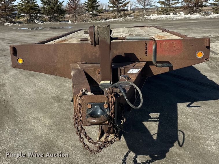 image for item FK1847 1992 Towmaster equipment trailer