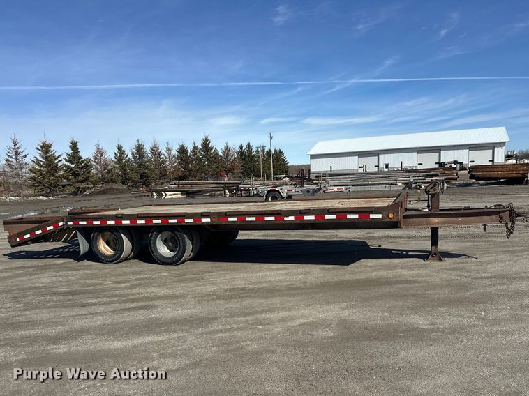 image for item FK1847 1992 Towmaster equipment trailer