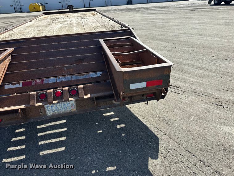 image for item FK1847 1992 Towmaster equipment trailer