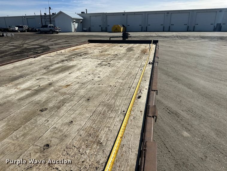 image for item FK1847 1992 Towmaster equipment trailer