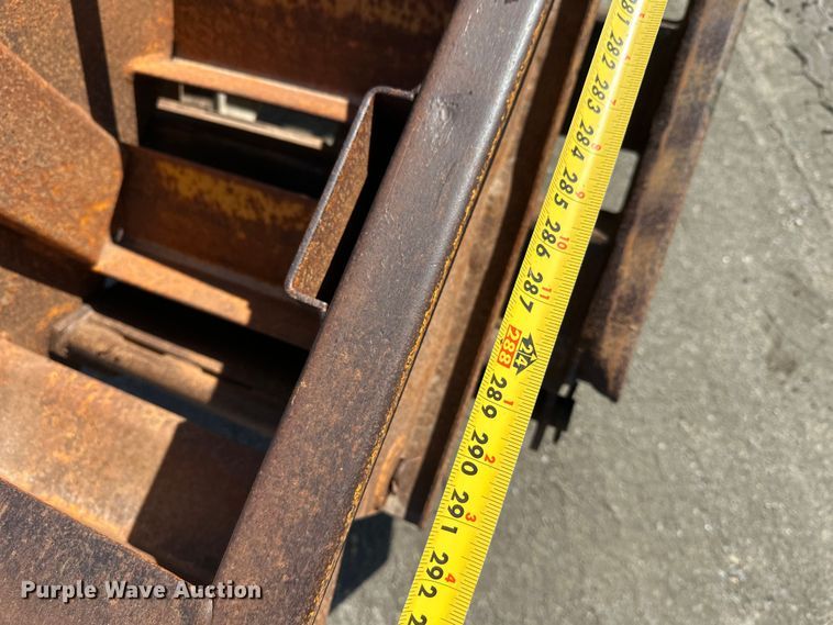 image for item FK1847 1992 Towmaster equipment trailer