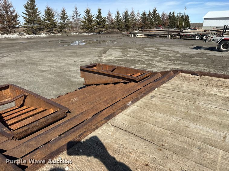 image for item FK1847 1992 Towmaster equipment trailer