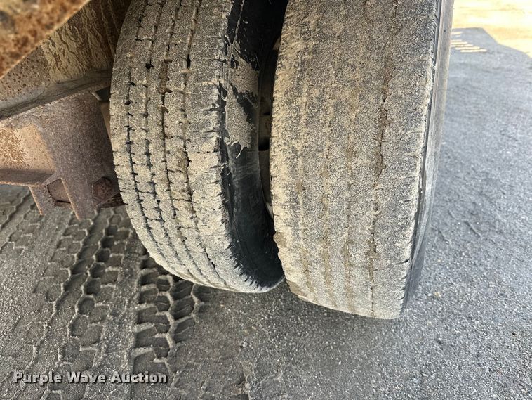 image for item FK1847 1992 Towmaster equipment trailer