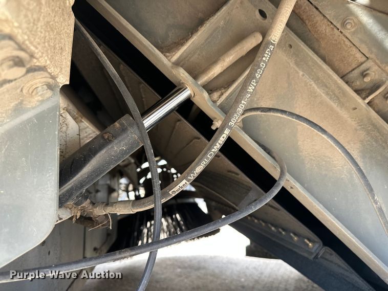 image for item FK1858 2007 Elgin Pelican street sweeper