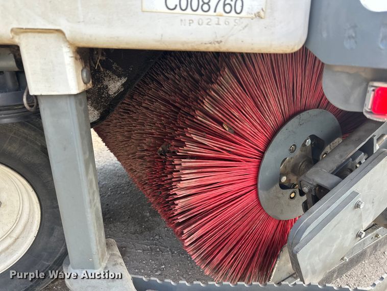 image for item FK1858 2007 Elgin Pelican street sweeper