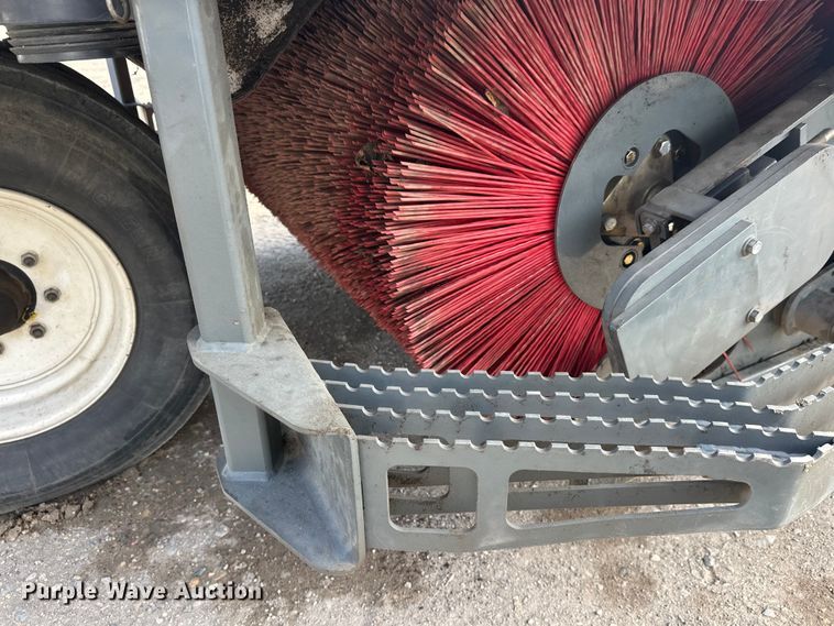 image for item FK1858 2007 Elgin Pelican street sweeper