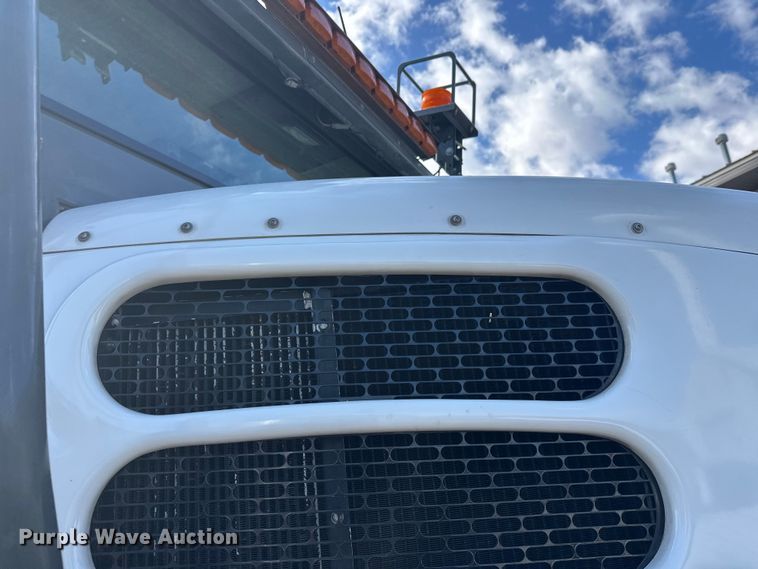 image for item FK1858 2007 Elgin Pelican street sweeper