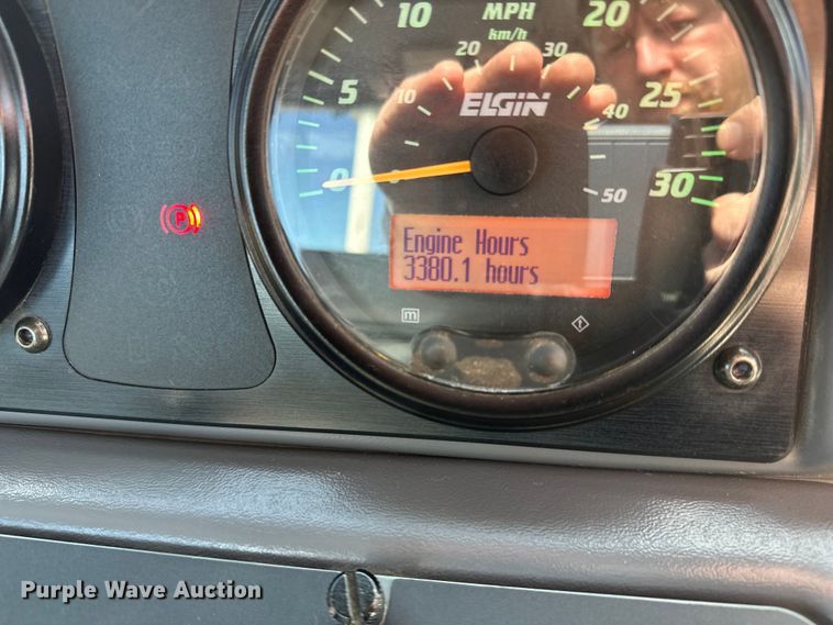 image for item FK1858 2007 Elgin Pelican street sweeper