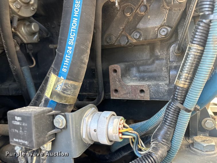 image for item FK1858 2007 Elgin Pelican street sweeper