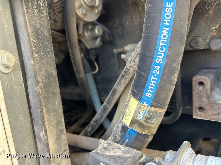 image for item FK1858 2007 Elgin Pelican street sweeper