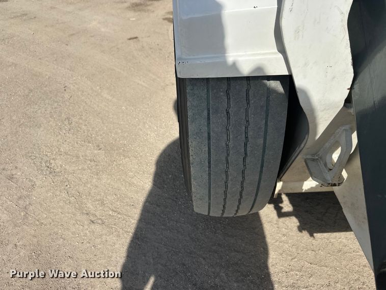 image for item FK1858 2007 Elgin Pelican street sweeper