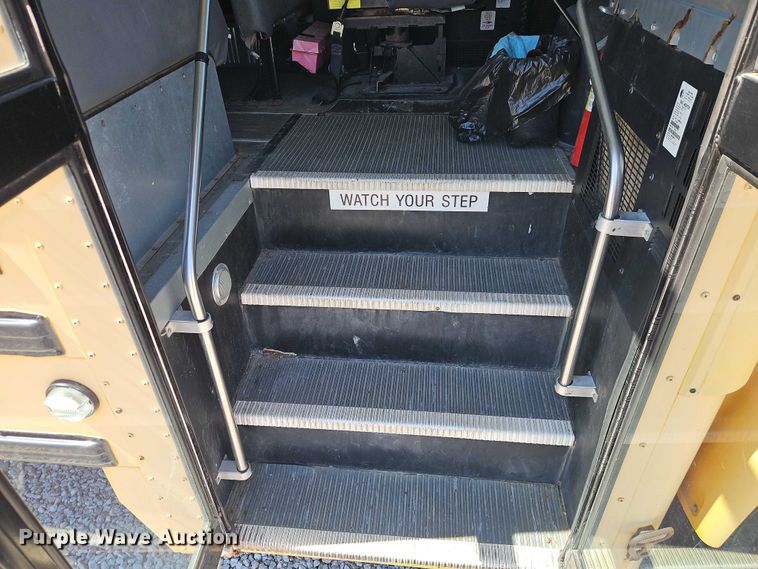 image for item FN5591 2008 IC PB105 school bus