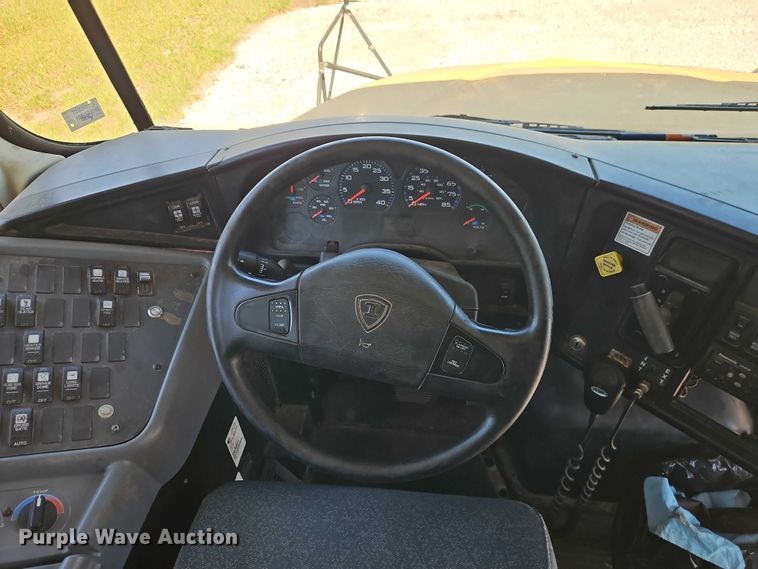 image for item FN5591 2008 IC PB105 school bus