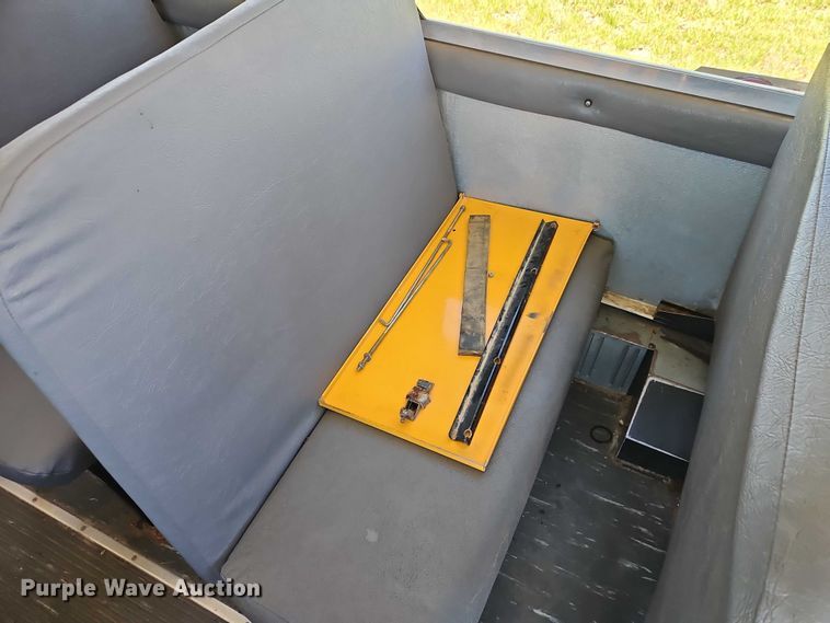 image for item FN5591 2008 IC PB105 school bus