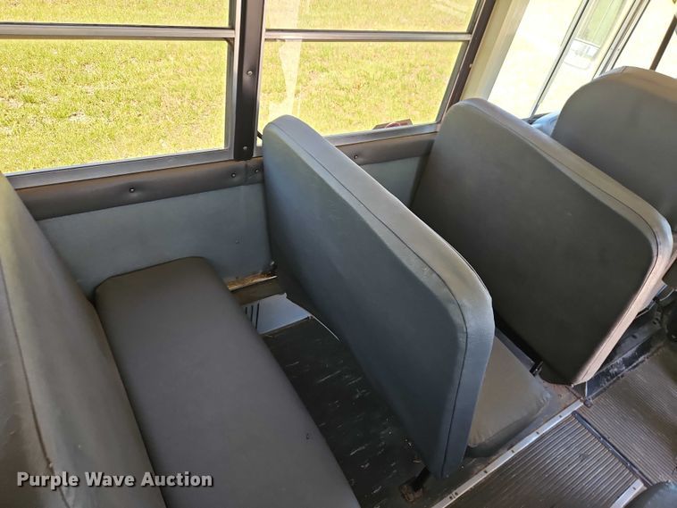 image for item FN5591 2008 IC PB105 school bus