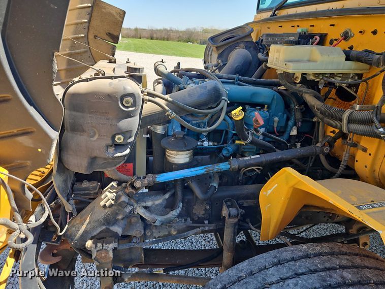 image for item FN5591 2008 IC PB105 school bus