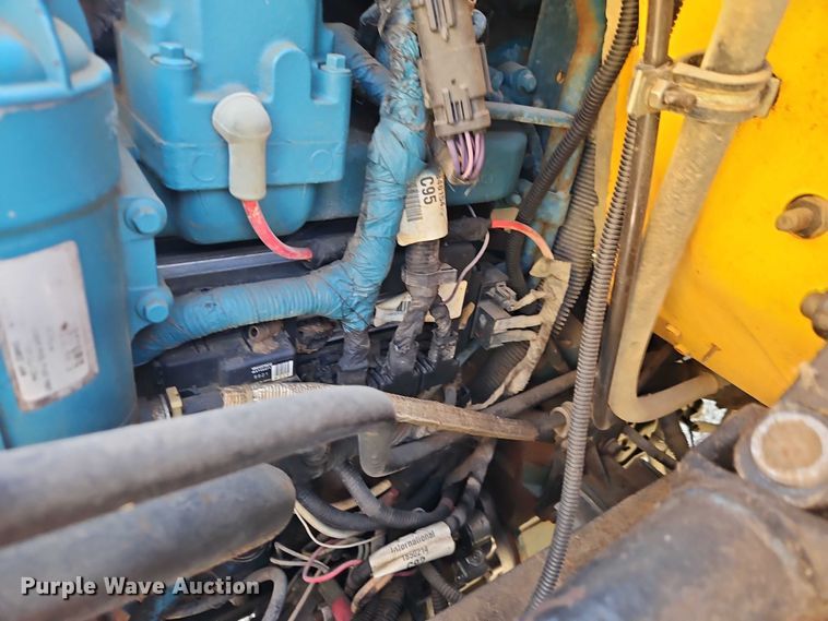 image for item FN5591 2008 IC PB105 school bus