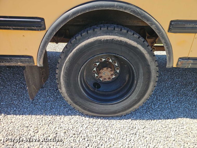 image for item FN5591 2008 IC PB105 school bus