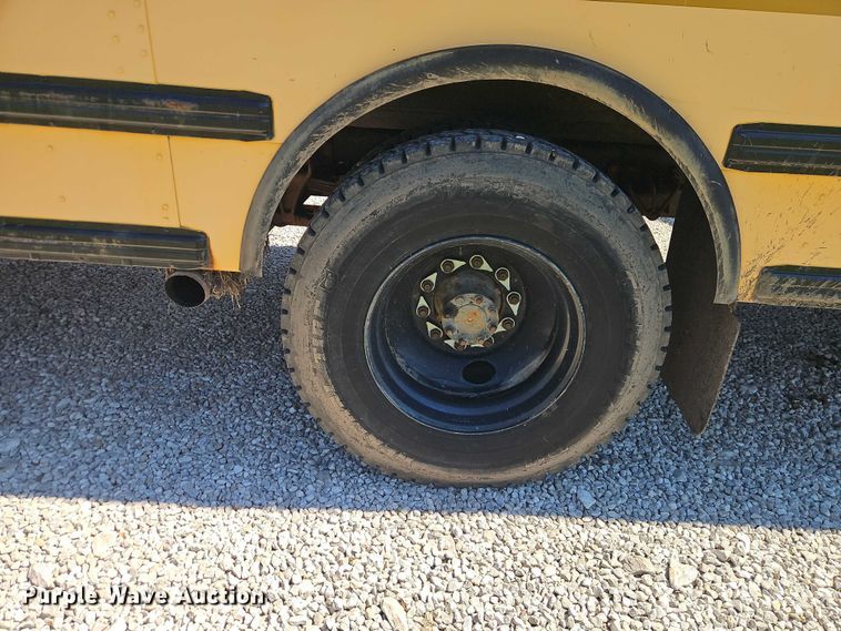 image for item FN5591 2008 IC PB105 school bus