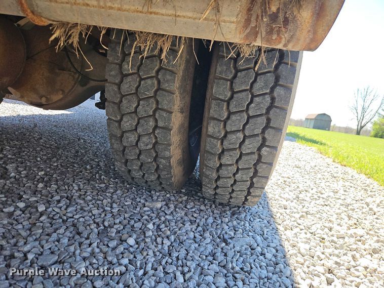 image for item FN5591 2008 IC PB105 school bus