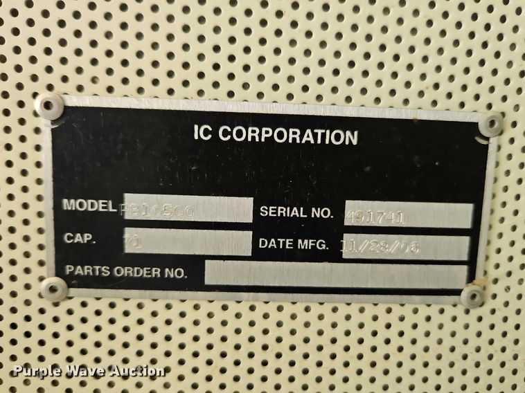 image for item FN5591 2008 IC PB105 school bus