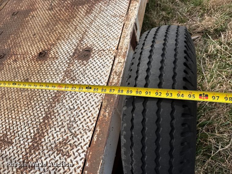 image for item GG9909 1990 JFW B1SWH utility trailer