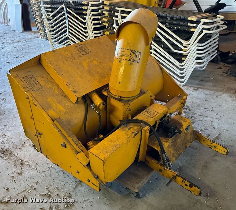 image for item GG9985 Hustler  920504 snow blower