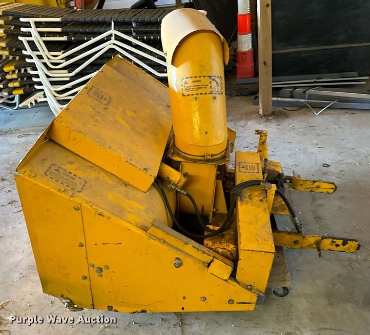 image for item GG9985 Hustler  920504 snow blower