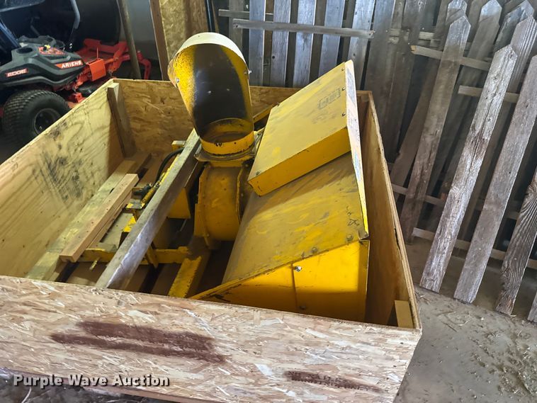 image for item GG9985 Hustler  920504 snow blower