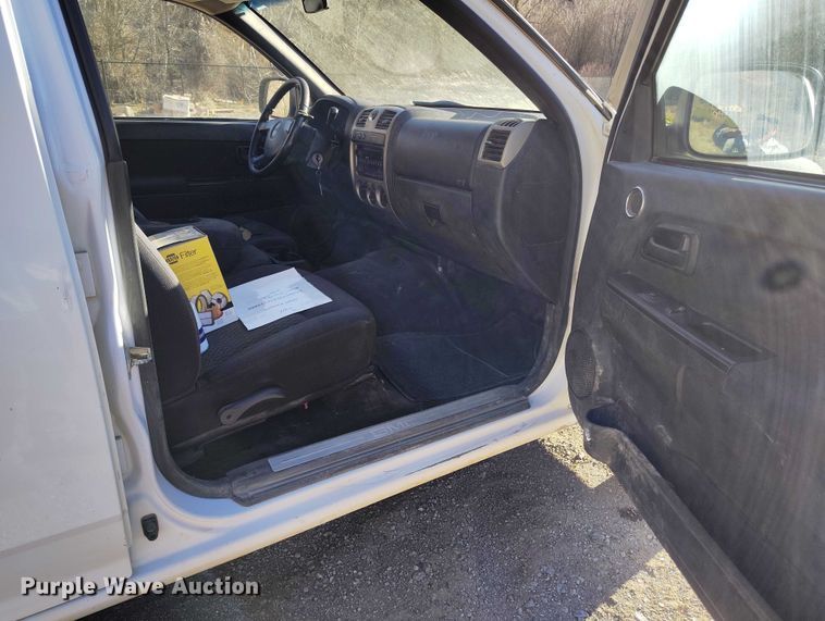 image for item IH9466 2007 GMC Canyon Crew Cab pickup truck