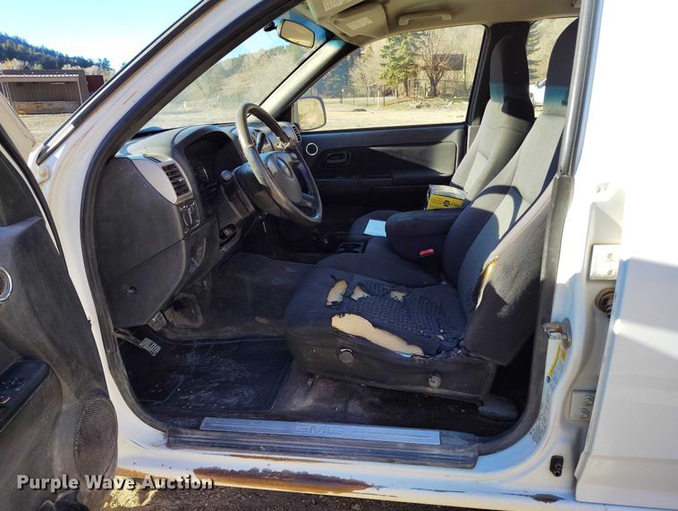 image for item IH9466 2007 GMC Canyon Crew Cab pickup truck