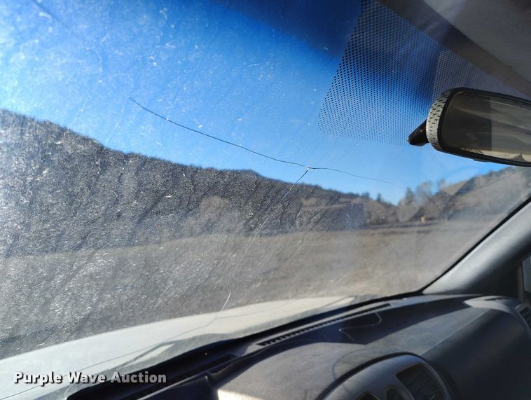 image for item IH9466 2007 GMC Canyon Crew Cab pickup truck