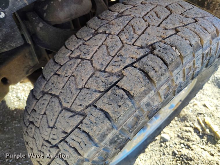 image for item IH9466 2007 GMC Canyon Crew Cab pickup truck