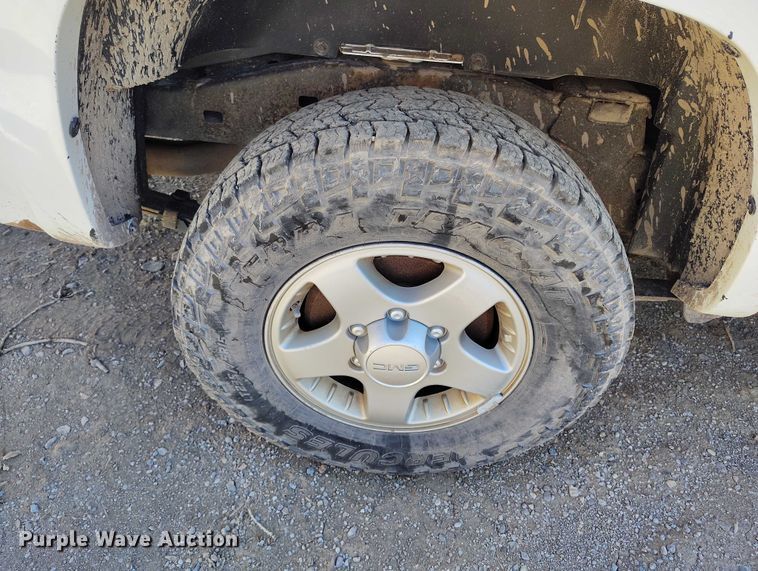 image for item IH9466 2007 GMC Canyon Crew Cab pickup truck