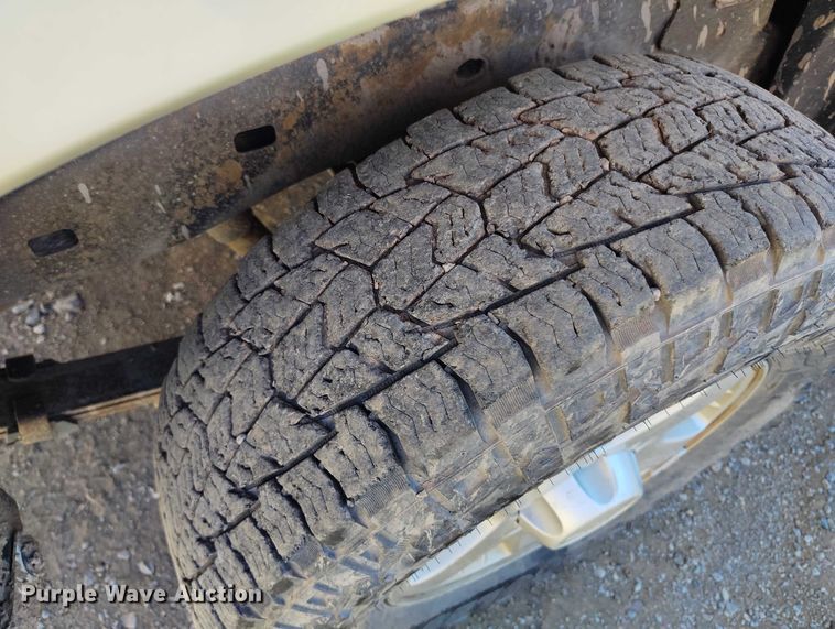 image for item IH9466 2007 GMC Canyon Crew Cab pickup truck