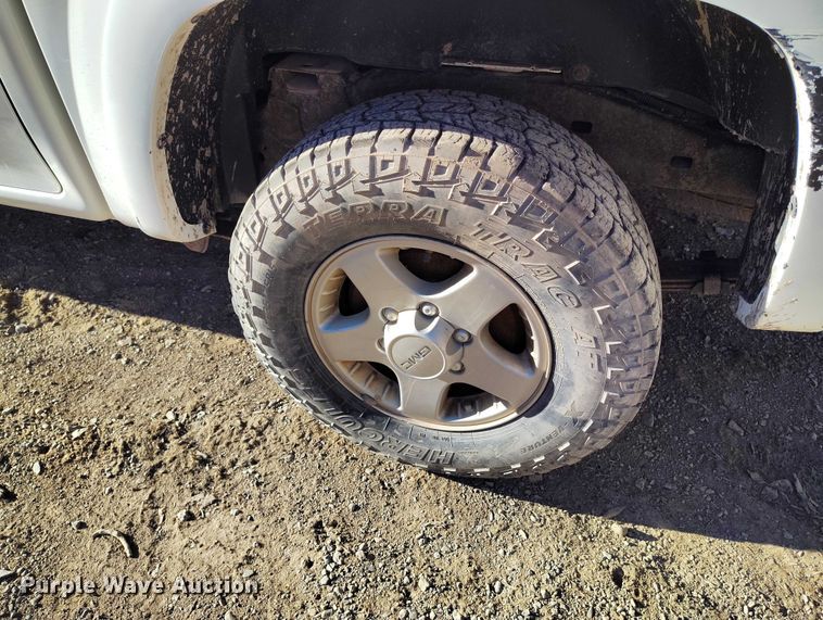 image for item IH9466 2007 GMC Canyon Crew Cab pickup truck