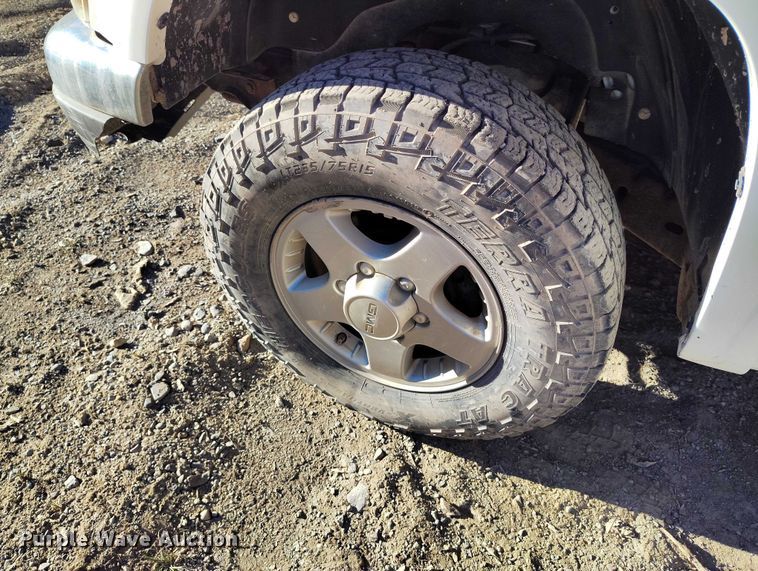 image for item IH9466 2007 GMC Canyon Crew Cab pickup truck