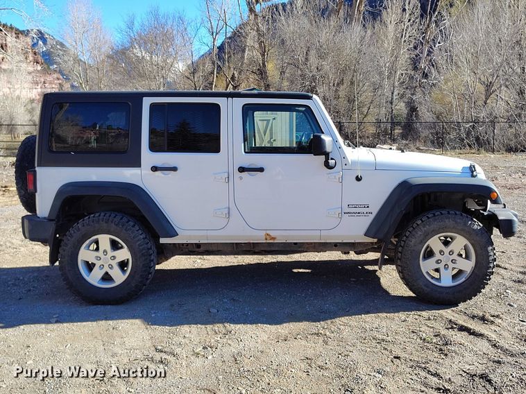 image for item IH9471 2012 Jeep Wrangler Unlimited Sport  SUV