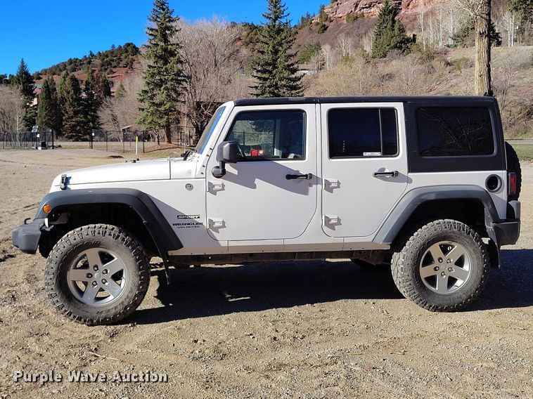 image for item IH9471 2012 Jeep Wrangler Unlimited Sport  SUV