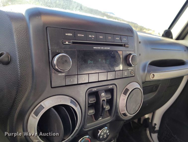 image for item IH9471 2012 Jeep Wrangler Unlimited Sport  SUV